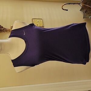 Nike Dri-Fit purple sleeveless tank top Regular Fit 100% polyester Medium EUC…